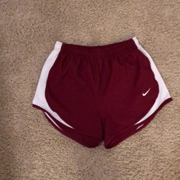 nike maroon shorts